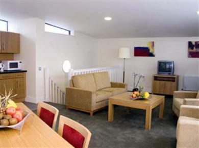 Clarion Hotel Suites Limerick Exterior photo